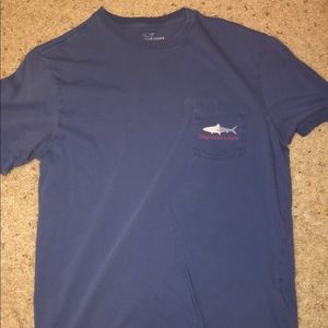 Blue Vineyard Vines t-shirt